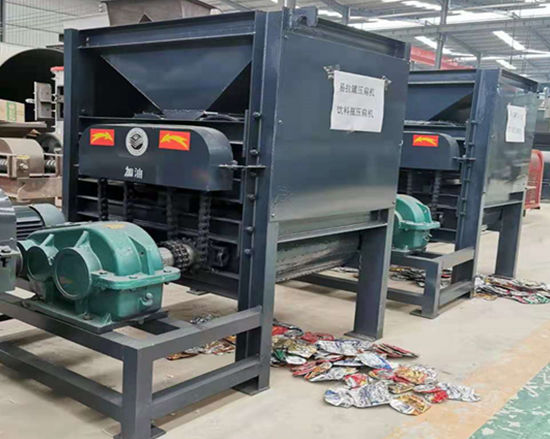 飲料瓶壓扁機(jī)